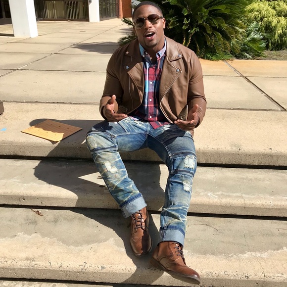 Meet your Posher, Larry - Picture 1 of 6